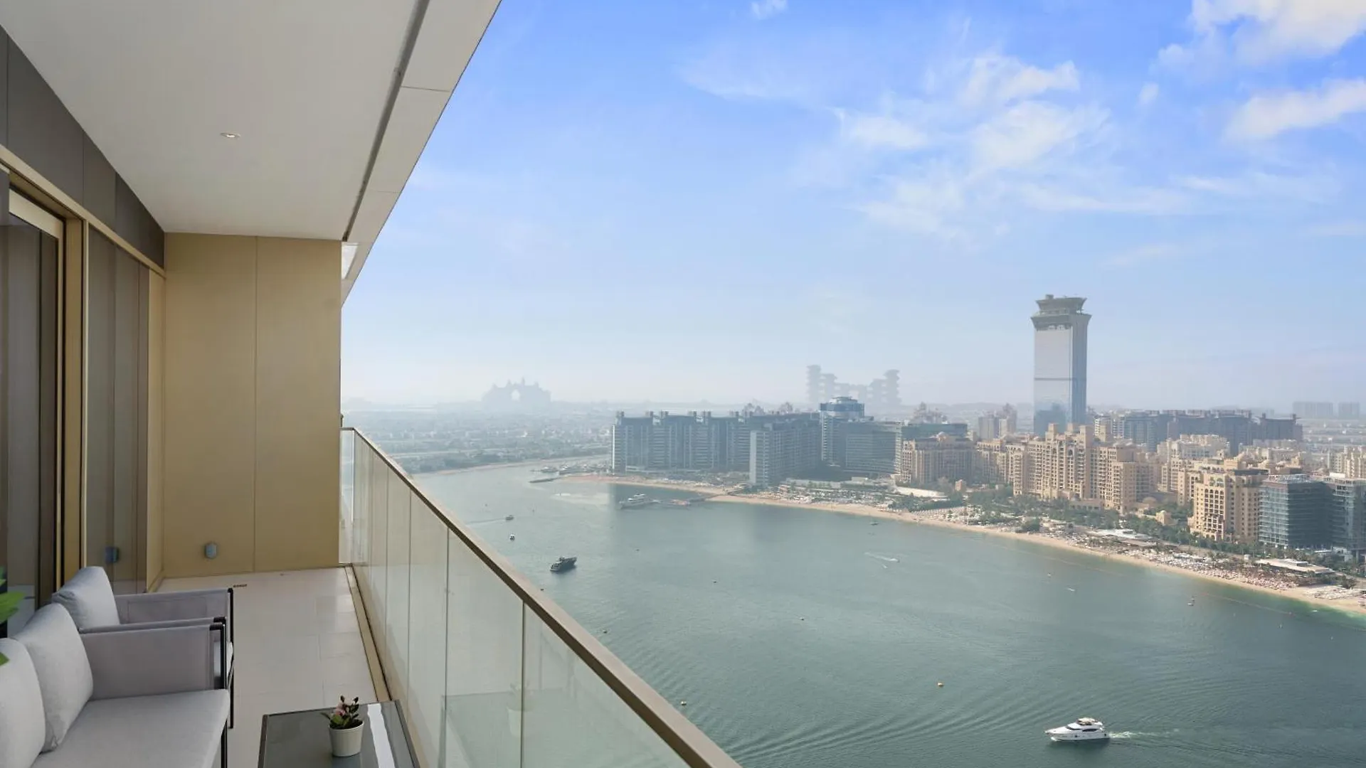 Elegant 2Br In Beachfront With Stunning Marina Views Dubai