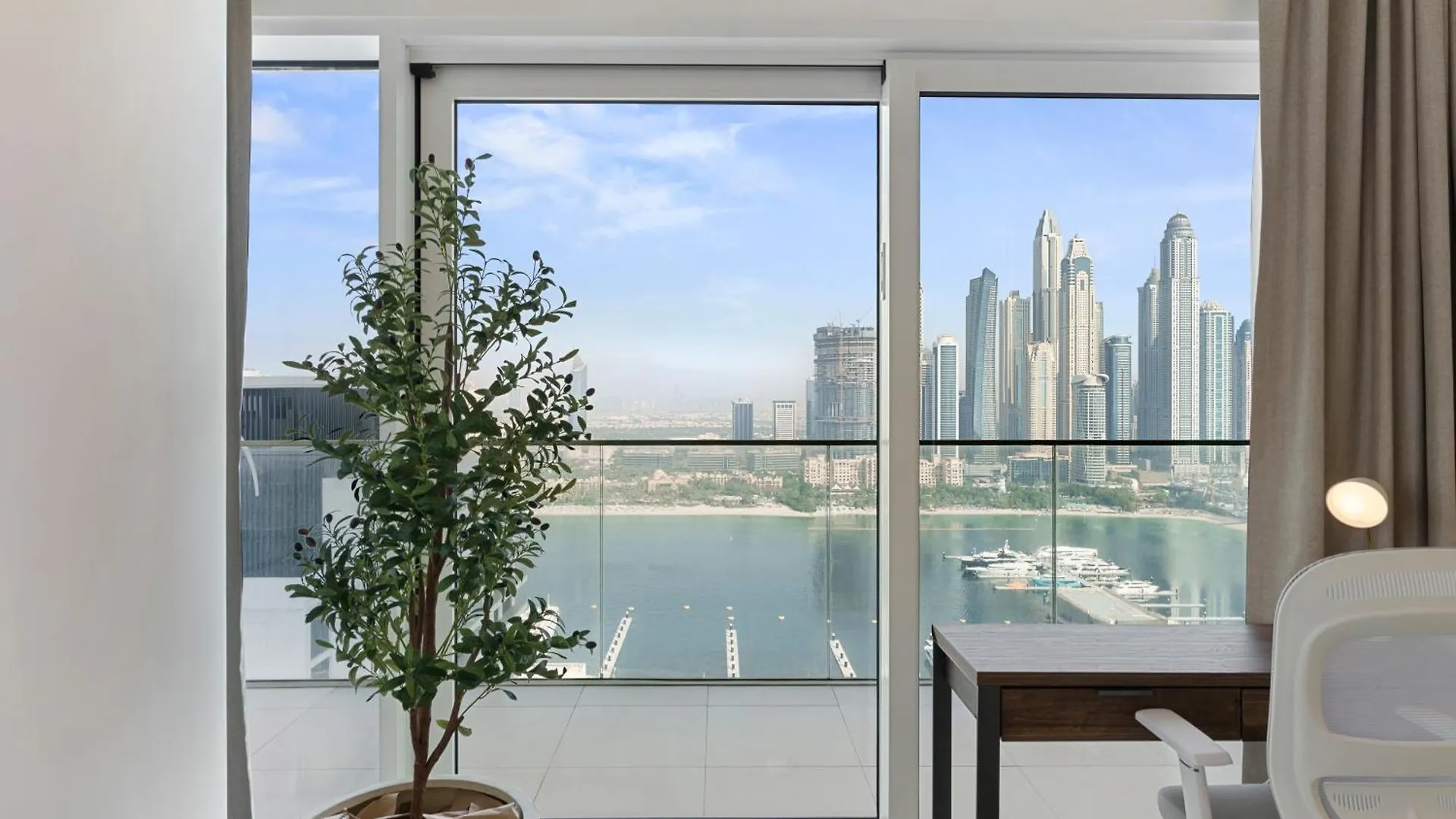 Elegant 2Br In Beachfront With Stunning Marina Views Dubai 0*,